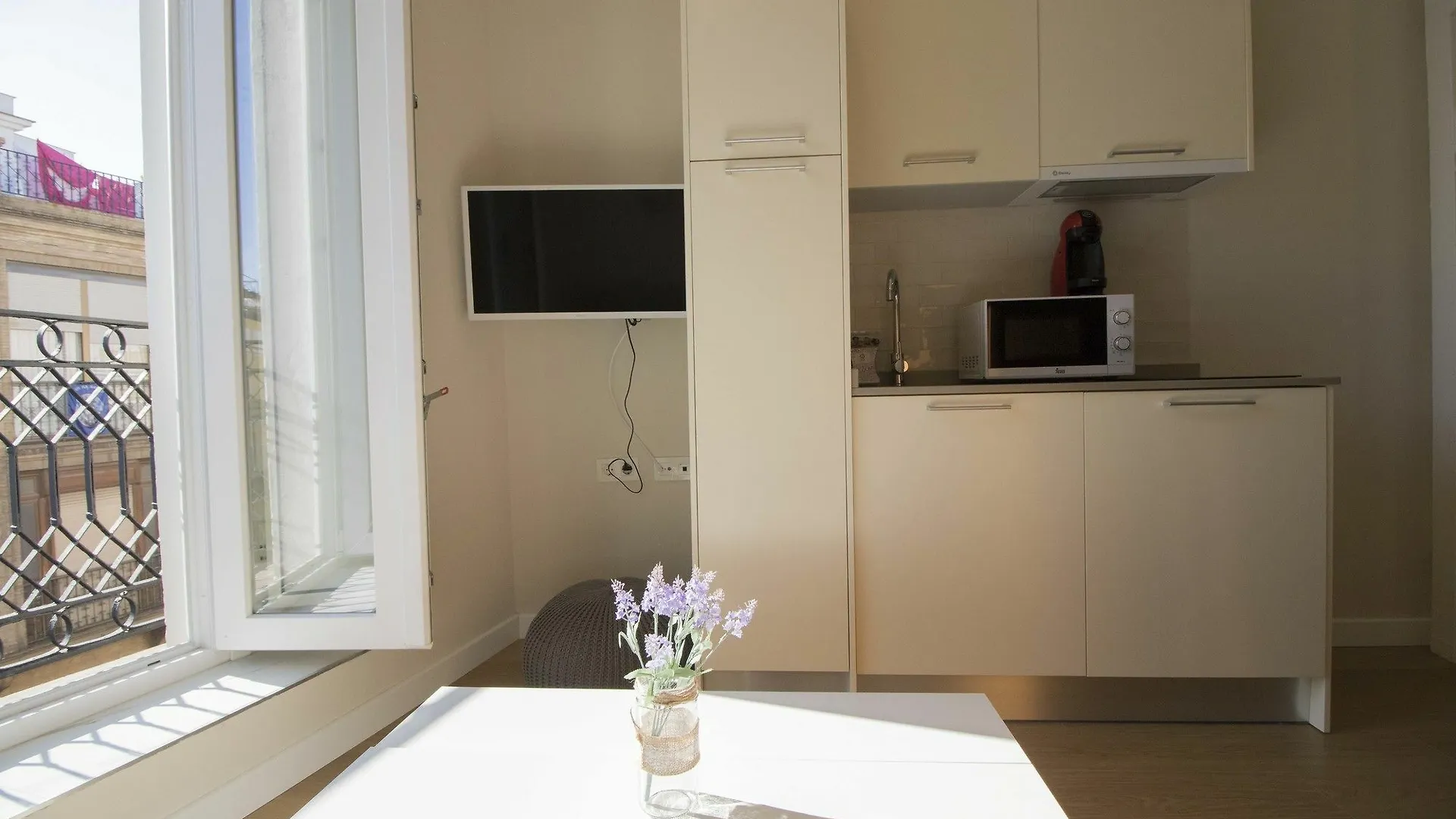 Opera Apartments Alameda Seville Spain
