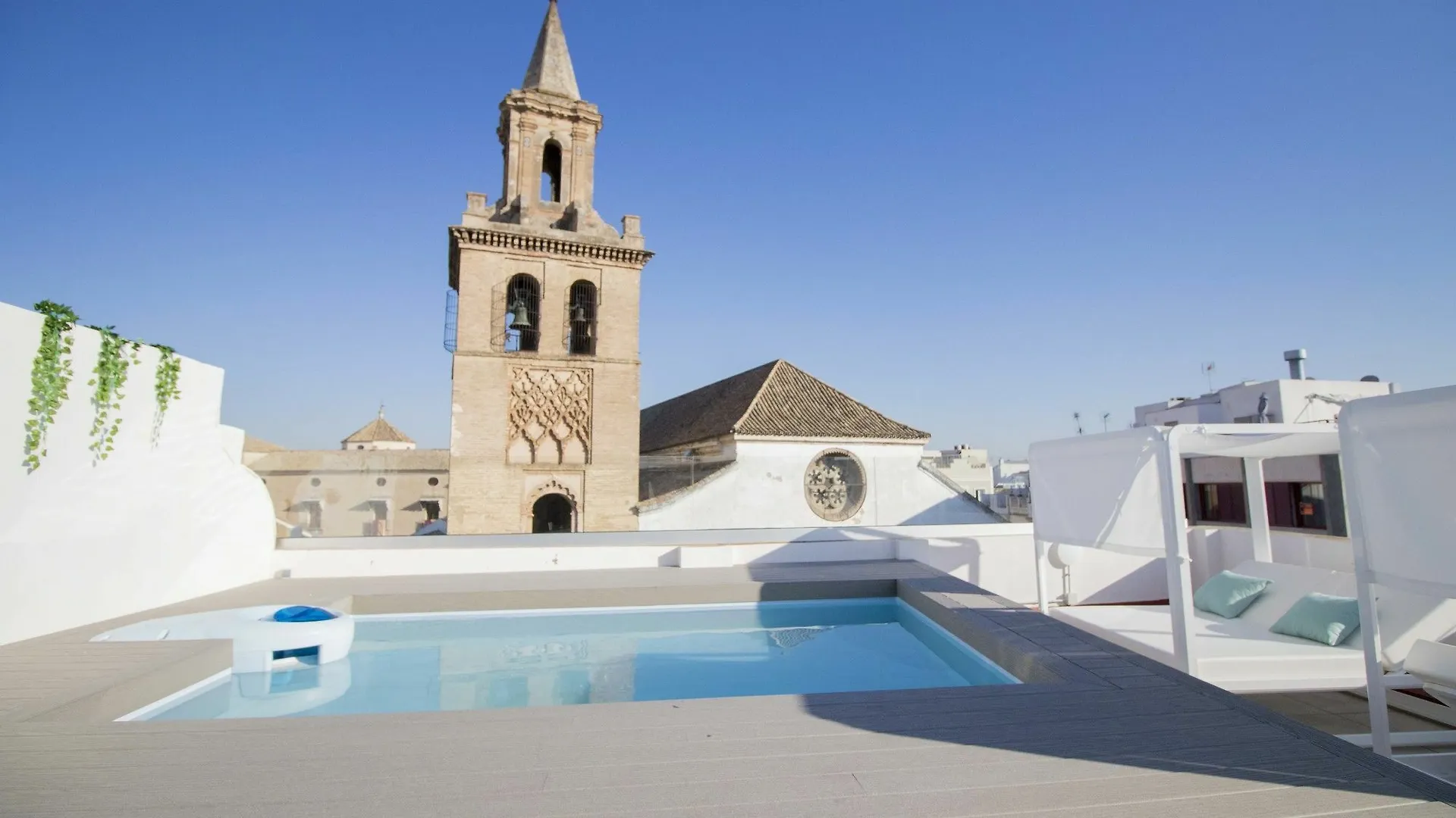 Opera Apartments Alameda Seville