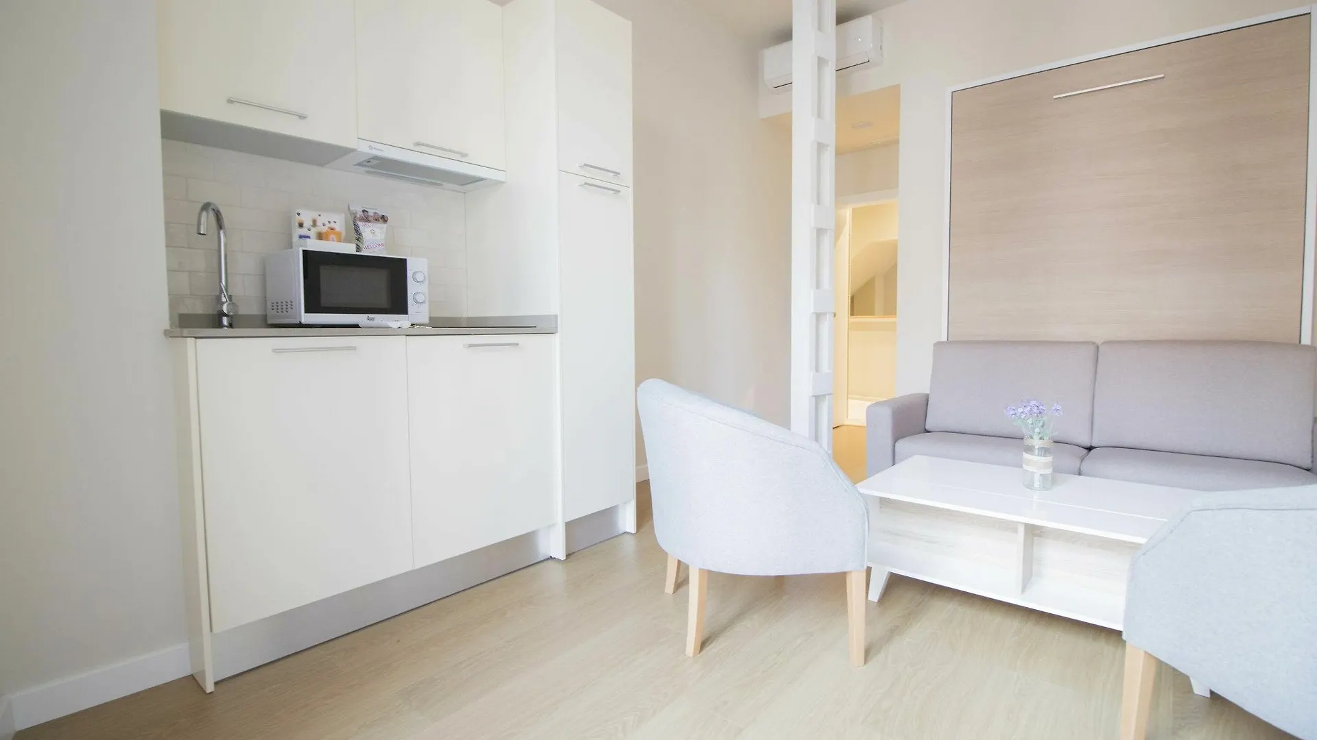 Opera Apartments Alameda Seville